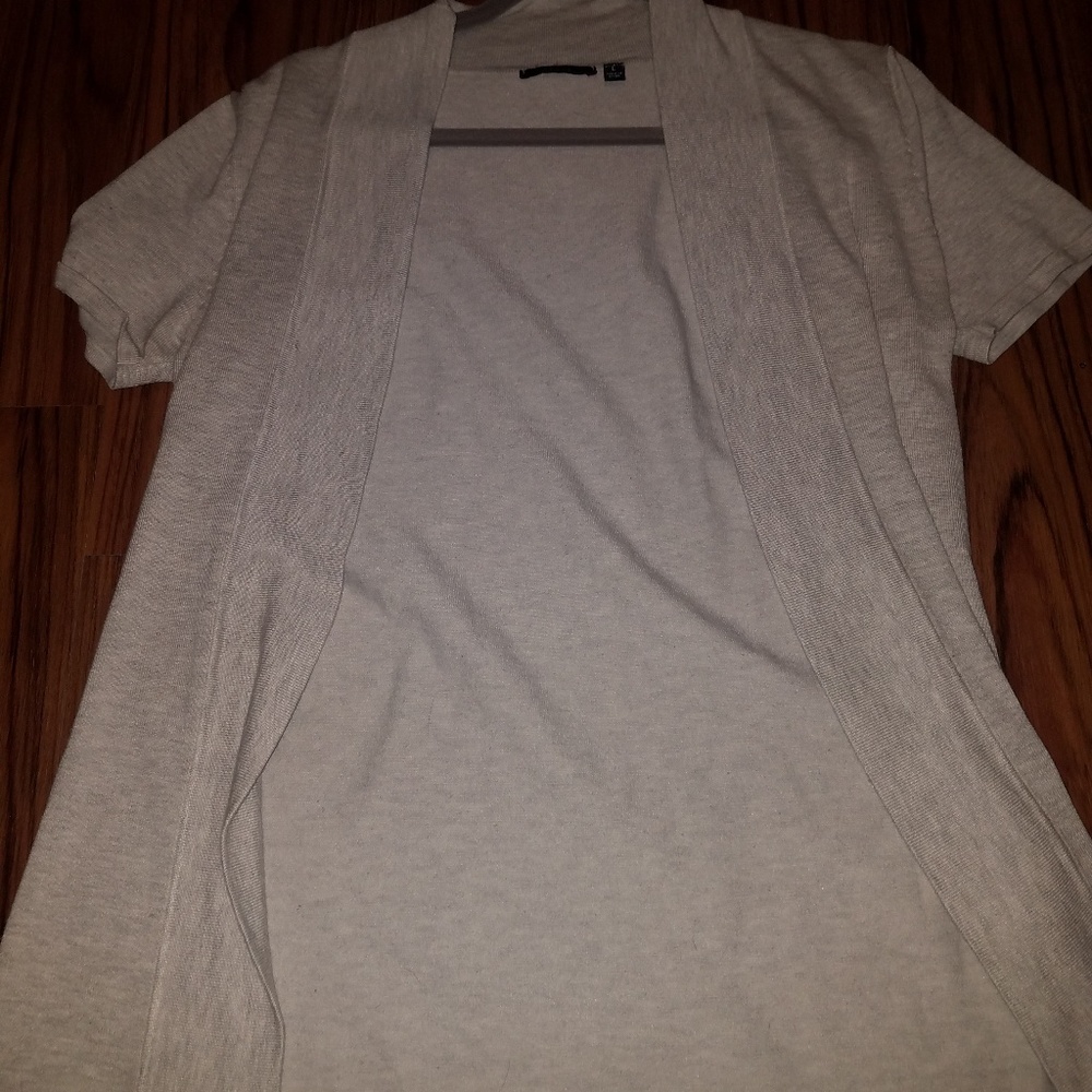 Gray short sleeve cover up